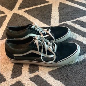 Classic Vans Old Skools (Black/White, Size 12)